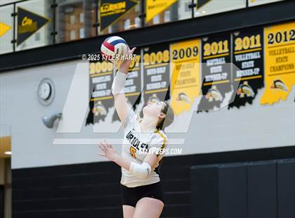Thumbnail 1 in Floyd Central @ Avon photogallery.