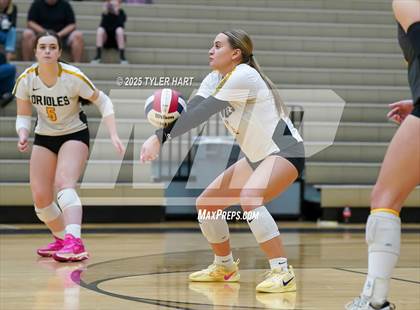 Thumbnail 3 in Floyd Central @ Avon photogallery.