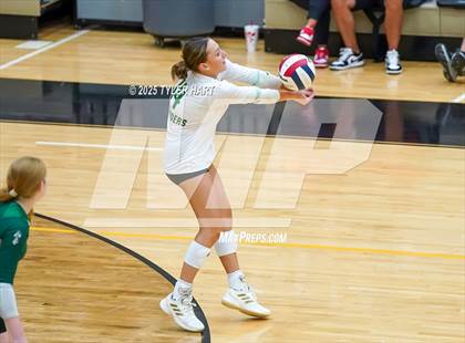Thumbnail 2 in Floyd Central @ Avon photogallery.