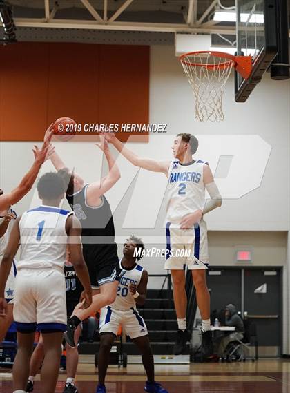 Thumbnail 3 in Brazoswood vs. Sterling (McDonald's Texas Invitational) photogallery.