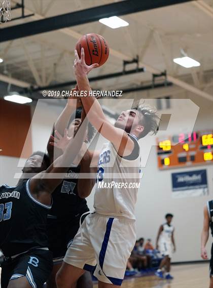 Thumbnail 3 in Brazoswood vs. Sterling (McDonald's Texas Invitational) photogallery.