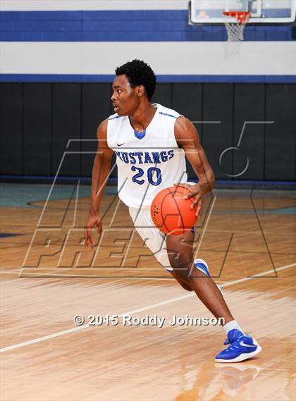 Thumbnail 1 in Crosby vs. Katy Taylor (McDonald's Texas Invitational) photogallery.