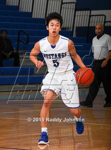 Thumbnail 3 in Crosby vs. Katy Taylor (McDonald's Texas Invitational) photogallery.