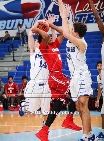 Thumbnail 1 in Crosby vs. Katy Taylor (McDonald's Texas Invitational) photogallery.