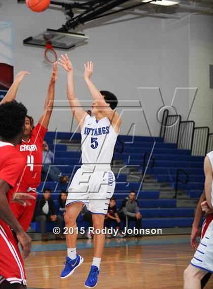 Thumbnail 3 in Crosby vs. Katy Taylor (McDonald's Texas Invitational) photogallery.