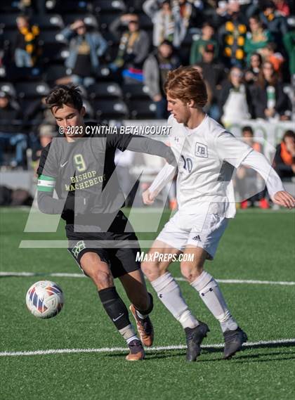 Thumbnail 3 in Crested Butte vs Bishop Machebeuf (CHSAA 2A Championship) photogallery.
