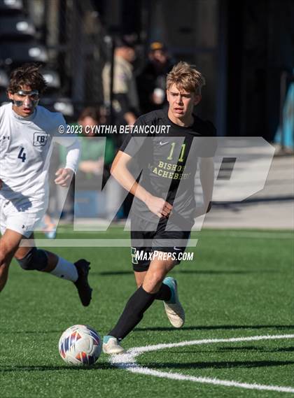 Thumbnail 2 in Crested Butte vs Bishop Machebeuf (CHSAA 2A Championship) photogallery.