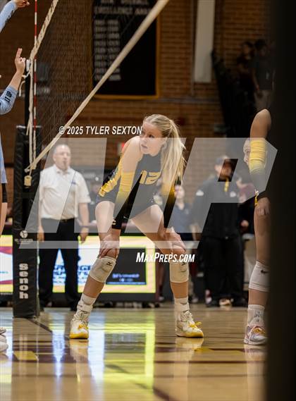 Thumbnail 3 in Mica Mountain @ Salpointe Catholic (AIA 4A Semifinal) photogallery.