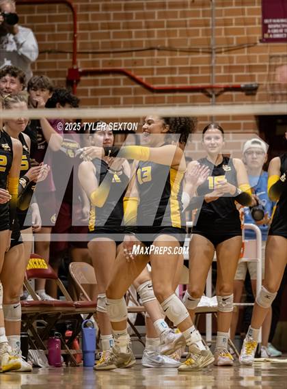 Thumbnail 2 in Mica Mountain @ Salpointe Catholic (AIA 4A Semifinal) photogallery.