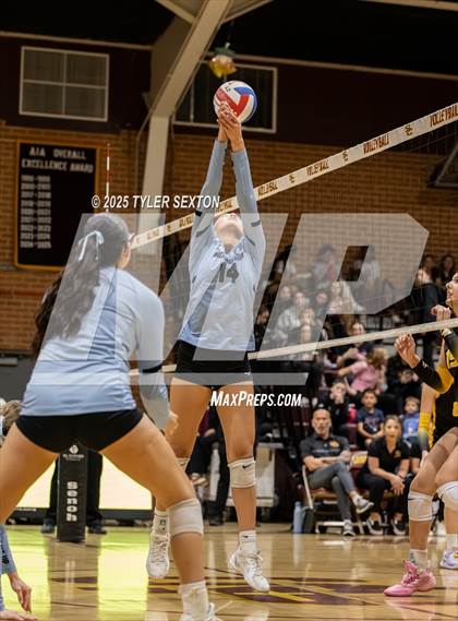 Thumbnail 2 in Mica Mountain @ Salpointe Catholic (AIA 4A Semifinal) photogallery.