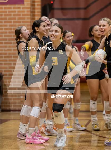 Thumbnail 3 in Mica Mountain @ Salpointe Catholic (AIA 4A Semifinal) photogallery.