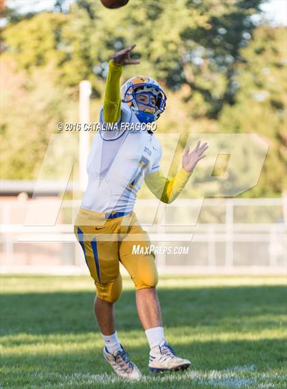 Thumbnail 3 in Morris Catholic @ Butler photogallery.