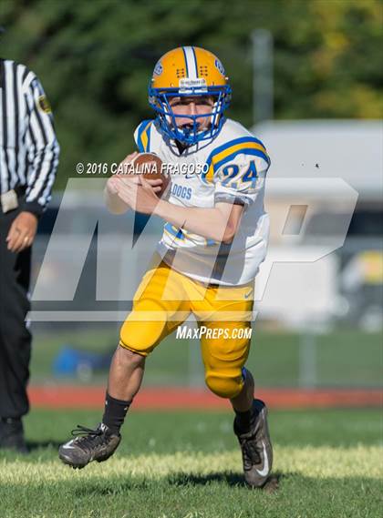 Thumbnail 3 in Morris Catholic @ Butler photogallery.