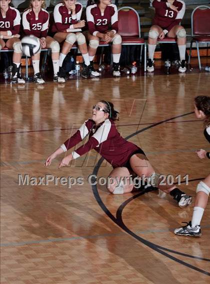 Thumbnail 1 in Morristown-Hamblen West vs Sullivan South (1AAA Playoffs) photogallery.