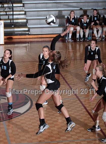 Thumbnail 3 in Morristown-Hamblen West vs Sullivan South (1AAA Playoffs) photogallery.