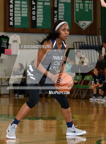 Thumbnail 3 in Sierra Canyon vs. McClatchy (St. Mary's Stockton MLK Showcase) photogallery.