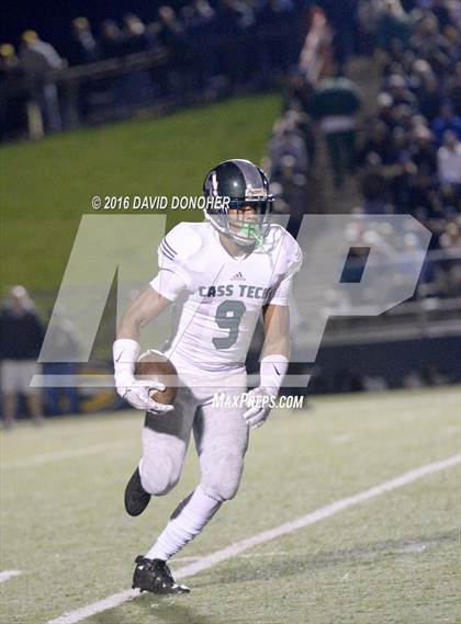 Thumbnail 2 in Saline vs. Cass Tech  photogallery.