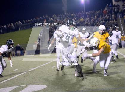 Thumbnail 3 in Saline vs. Cass Tech  photogallery.