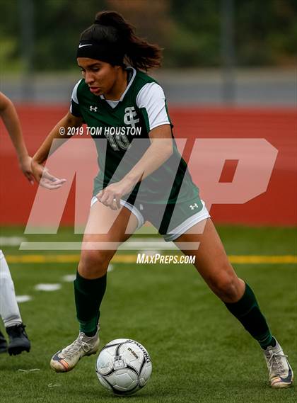 Thumbnail 3 in Temple City vs. Duarte photogallery.