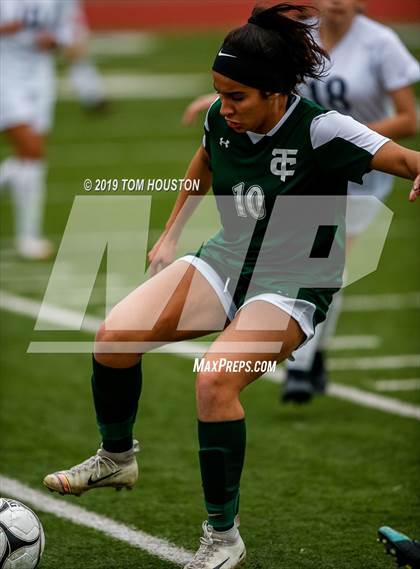 Thumbnail 2 in Temple City vs. Duarte photogallery.