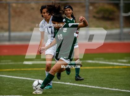 Thumbnail 3 in Temple City vs. Duarte photogallery.
