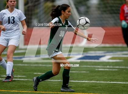 Thumbnail 3 in Temple City vs. Duarte photogallery.