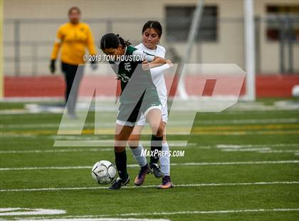 Thumbnail 3 in Temple City vs. Duarte photogallery.