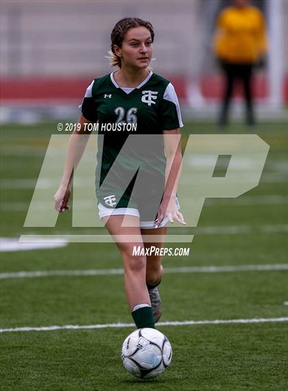 Thumbnail 3 in Temple City vs. Duarte photogallery.