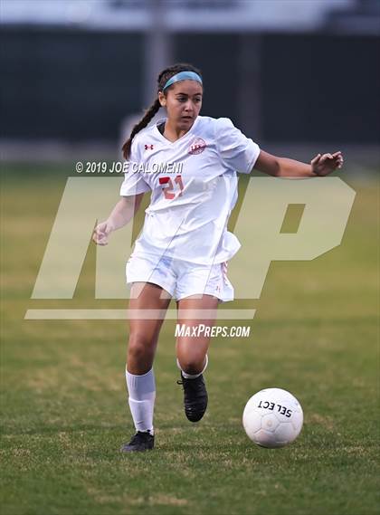 Thumbnail 2 in Lee [Robert E.] vs Judson (NEISD Soccer Showcase) photogallery.