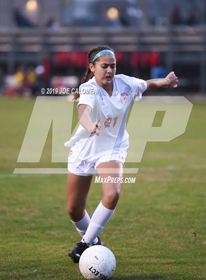 Thumbnail 2 in Lee [Robert E.] vs Judson (NEISD Soccer Showcase) photogallery.
