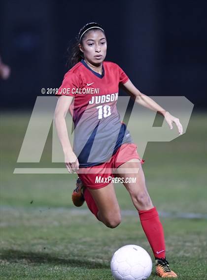 Thumbnail 3 in Lee [Robert E.] vs Judson (NEISD Soccer Showcase) photogallery.
