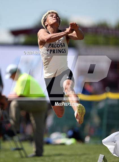 Thumbnail 2 in CHSAA State Championships (Long Jump) photogallery.