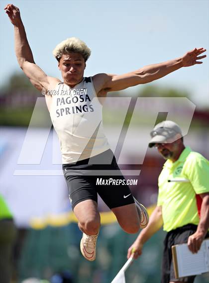 Thumbnail 1 in CHSAA State Championships (Long Jump) photogallery.