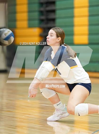Thumbnail 3 in Oxford @ Notre Dame Prep photogallery.