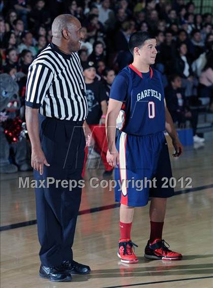 Thumbnail 3 in El Camino Real vs. Garfield (CIF LACS D2 Final) photogallery.