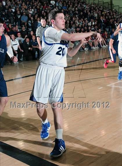 Thumbnail 3 in El Camino Real vs. Garfield (CIF LACS D2 Final) photogallery.