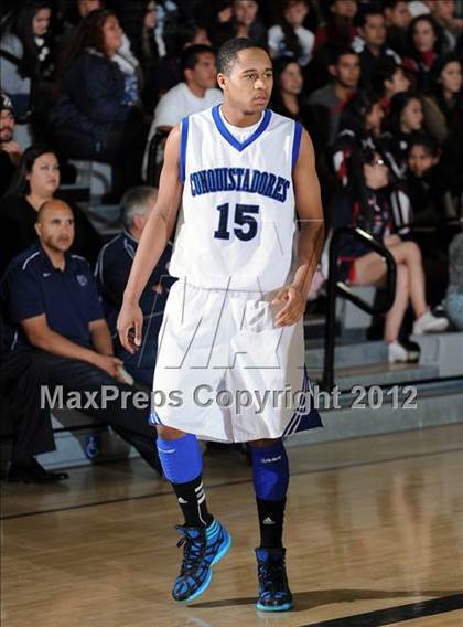 Thumbnail 1 in El Camino Real vs. Garfield (CIF LACS D2 Final) photogallery.