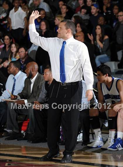 Thumbnail 3 in El Camino Real vs. Garfield (CIF LACS D2 Final) photogallery.