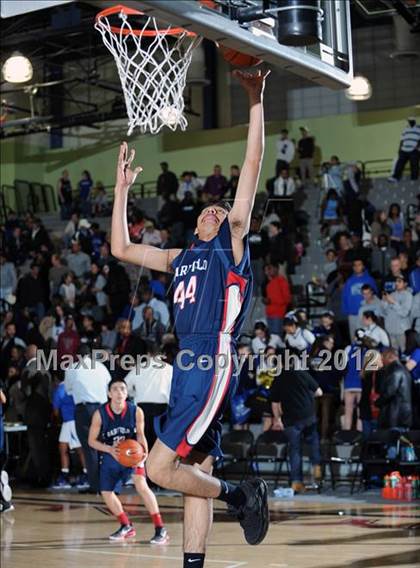 Thumbnail 1 in El Camino Real vs. Garfield (CIF LACS D2 Final) photogallery.