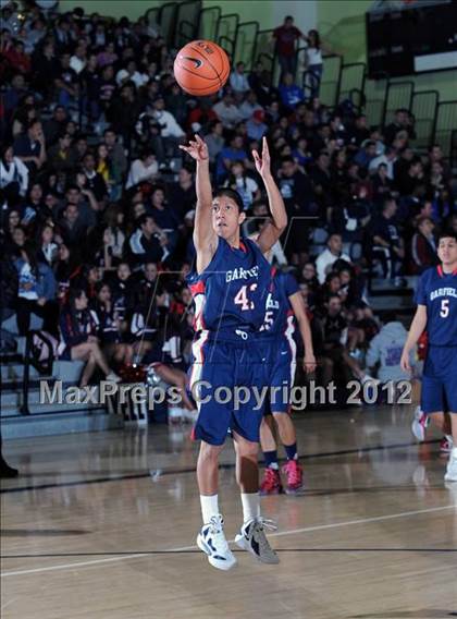 Thumbnail 2 in El Camino Real vs. Garfield (CIF LACS D2 Final) photogallery.