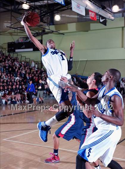 Thumbnail 3 in El Camino Real vs. Garfield (CIF LACS D2 Final) photogallery.