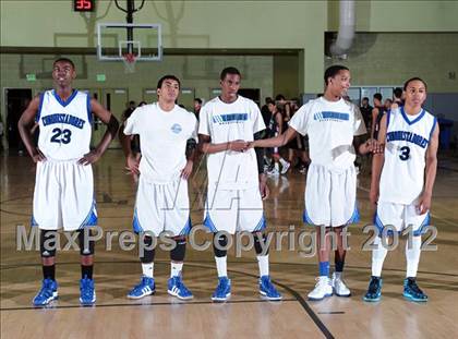 Thumbnail 3 in El Camino Real vs. Garfield (CIF LACS D2 Final) photogallery.