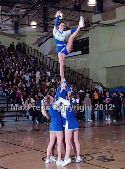 Thumbnail 3 in El Camino Real vs. Garfield (CIF LACS D2 Final) photogallery.