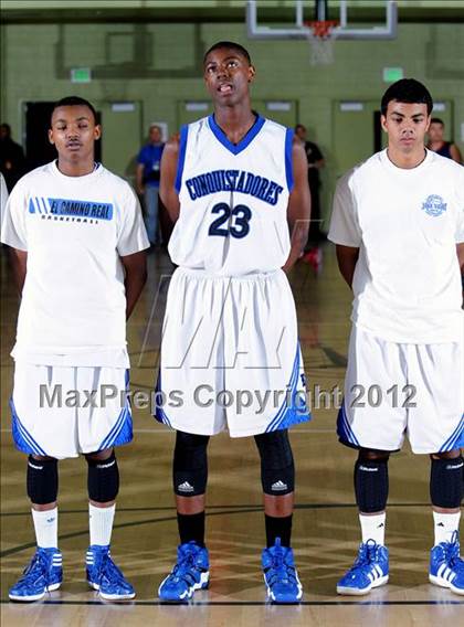 Thumbnail 1 in El Camino Real vs. Garfield (CIF LACS D2 Final) photogallery.