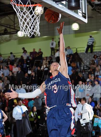 Thumbnail 1 in El Camino Real vs. Garfield (CIF LACS D2 Final) photogallery.