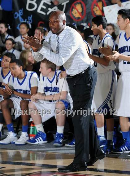 Thumbnail 3 in El Camino Real vs. Garfield (CIF LACS D2 Final) photogallery.