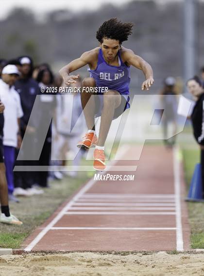 Thumbnail 1 in Northside ISD Meet #3 photogallery.