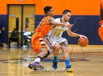 Thumbnail 2 in Highland vs. Marlboro Central (Section 9 Class B Final) photogallery.