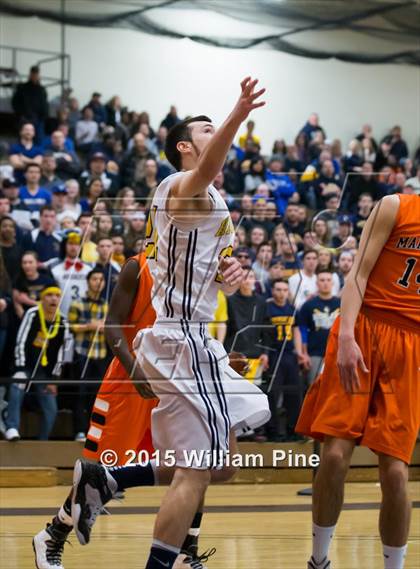Thumbnail 3 in Highland vs. Marlboro Central (Section 9 Class B Final) photogallery.