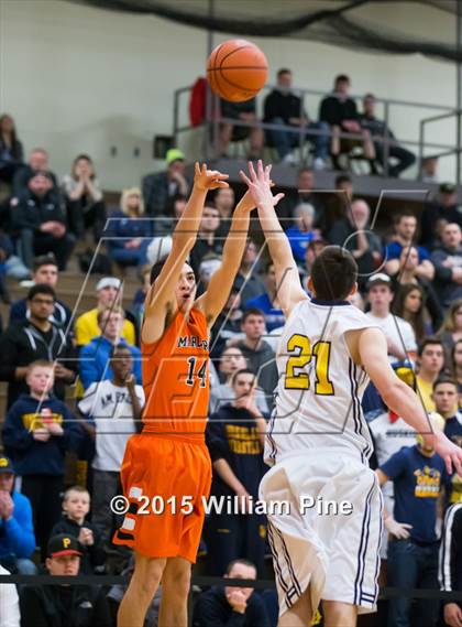Thumbnail 3 in Highland vs. Marlboro Central (Section 9 Class B Final) photogallery.